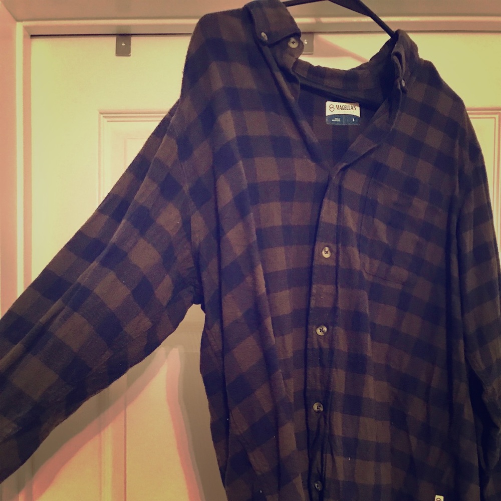 Magellan Men's plaid shirt!